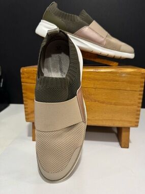 Johnston & Murphy Slip-On Knit Sneakers in Beige and Olive
